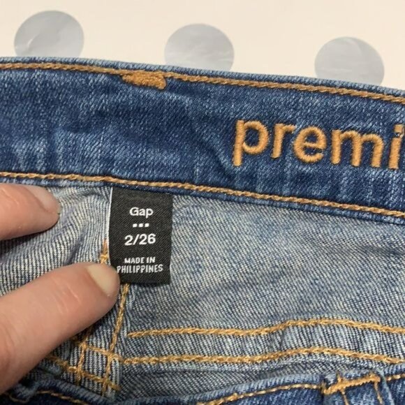Gap Premium Straight Leg Womens Jeans Size 2/26 Distressed Crop - Picture 6 of 9